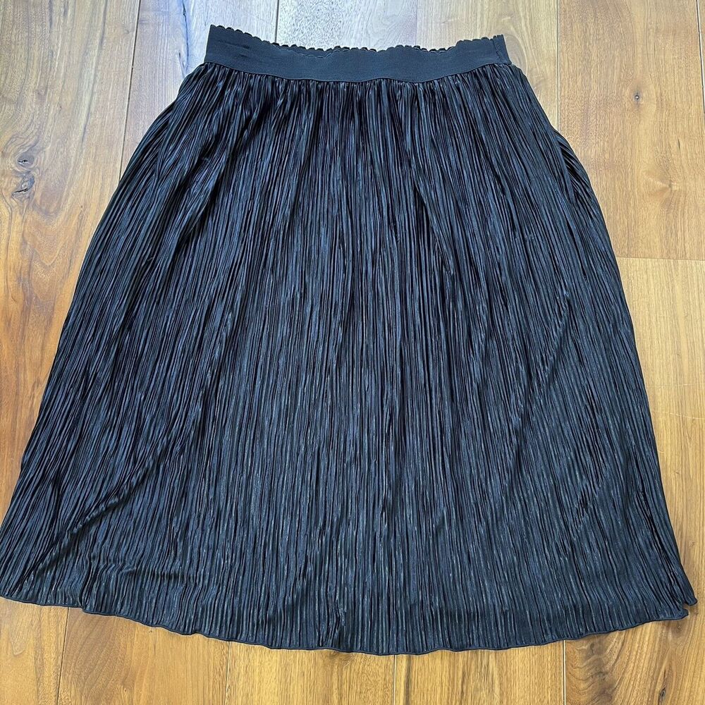 Mimi & Daphne Black Pleated Matte Satin Midi Skirt Size Large